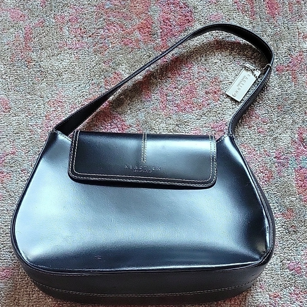 ✨️Host Pick✨️ KENNETH COLE REACTION Vintage Shoulder Bag